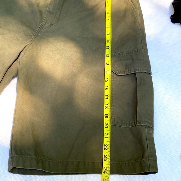 Shorts - Picture 7 of 9